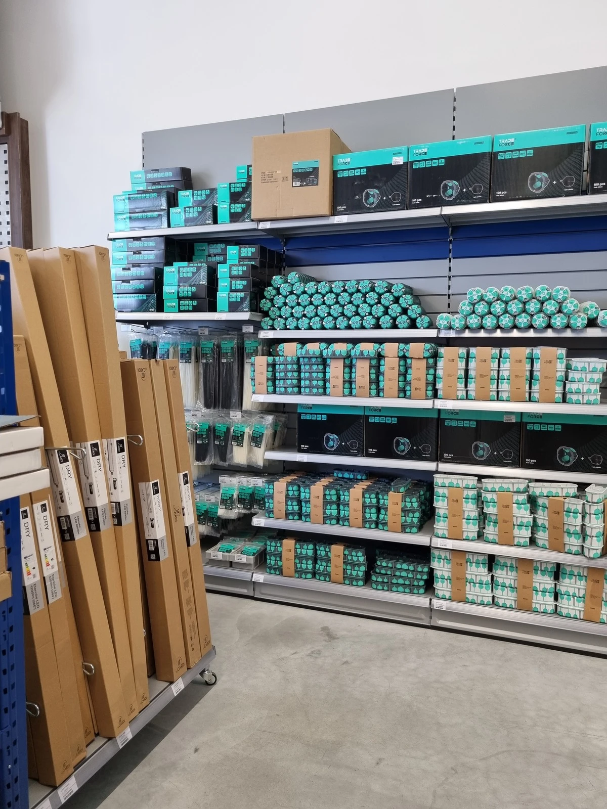 Nouveaux locaux de Sonepar dans la ZI de Calvi (Bianchi Calvi)