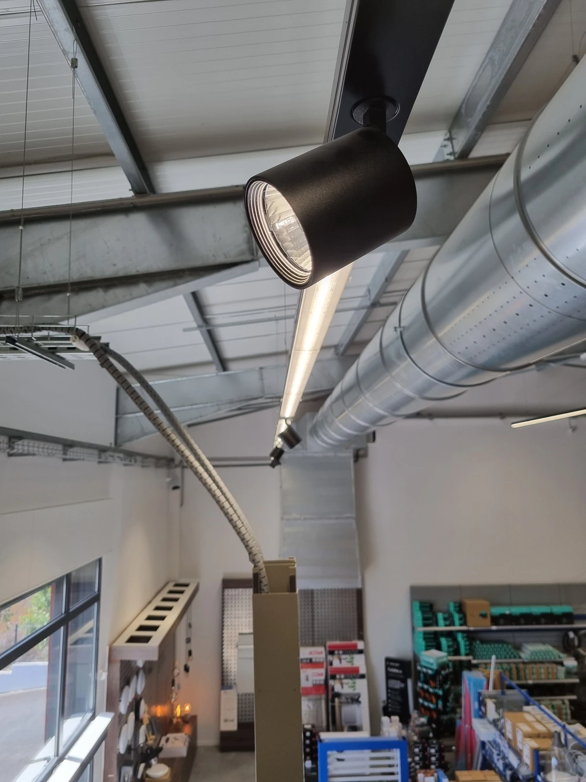 Nouveaux locaux de Sonepar dans la ZI de Calvi (Bianchi Calvi)