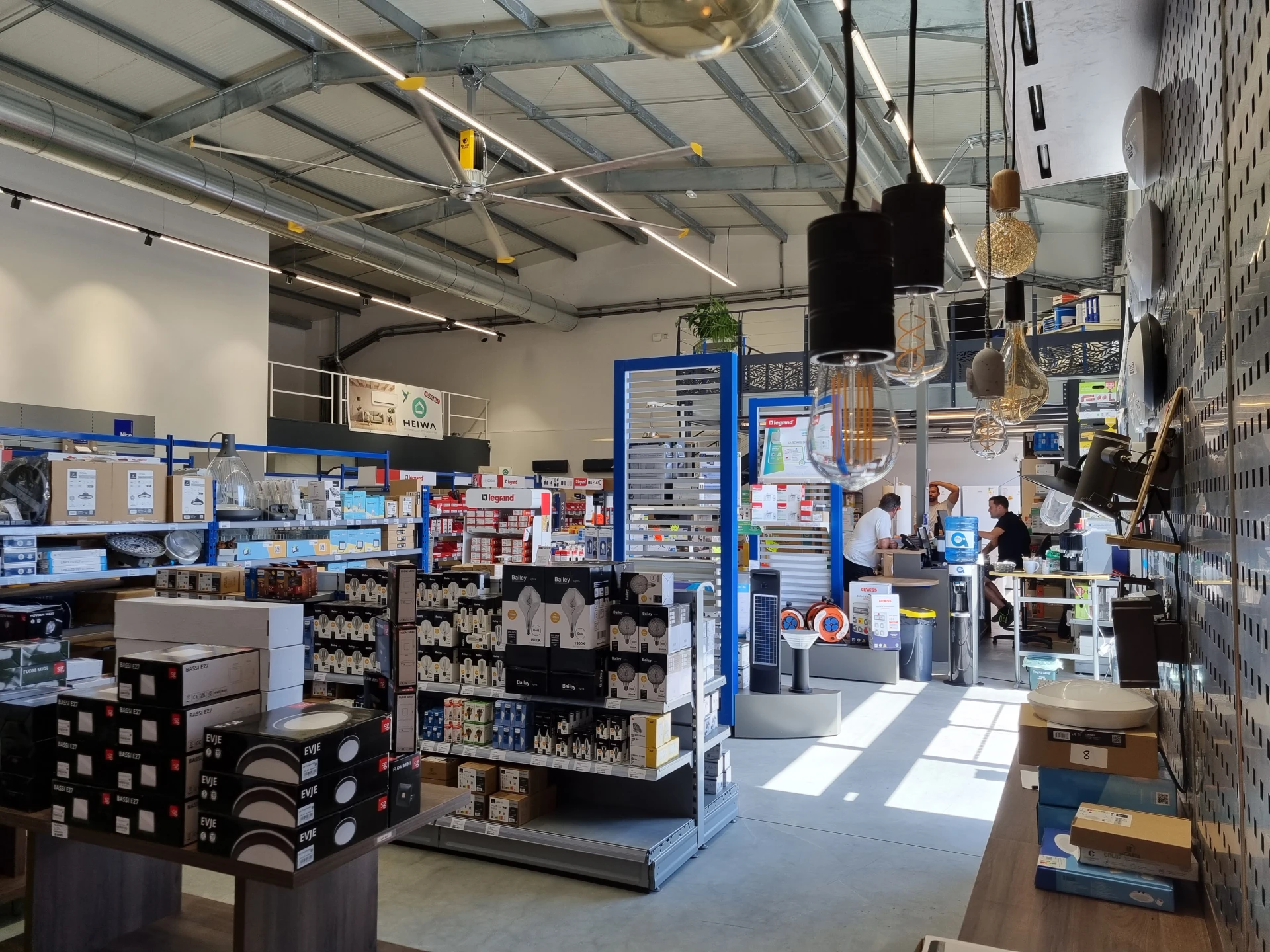 Nouveaux locaux de Sonepar dans la ZI de Calvi (Bianchi Calvi)