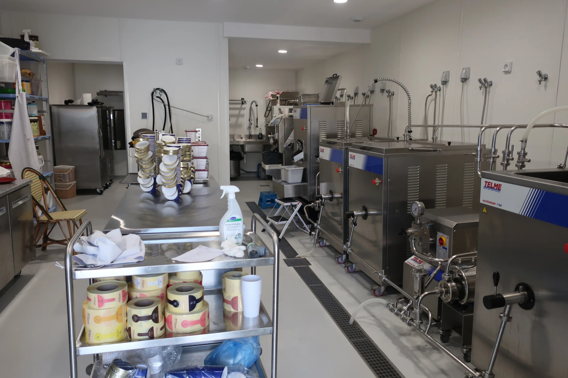 Installation d'un laboratoire de glaces à Ile Rousse - Glaces artisanales Milani