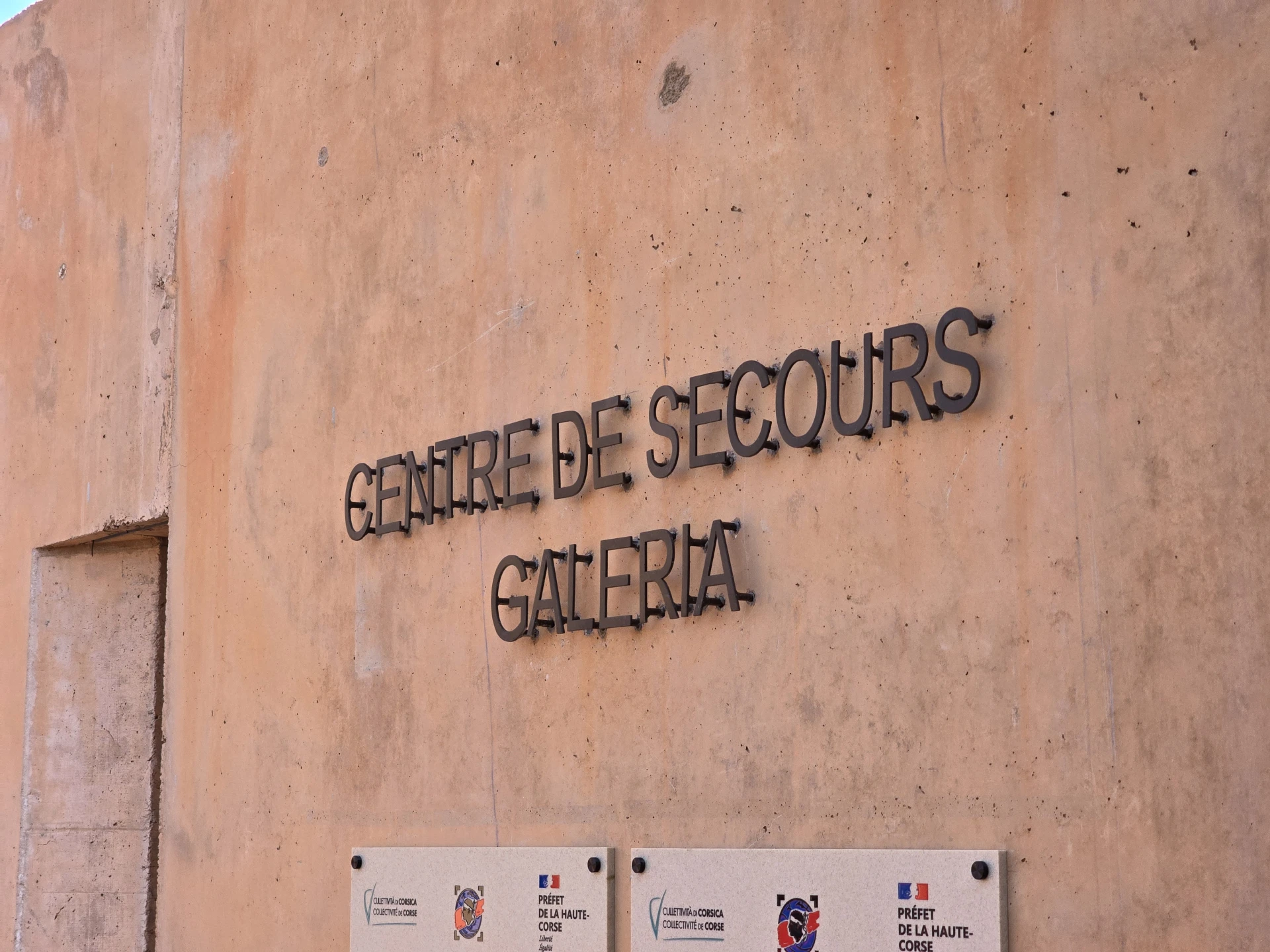 Système de sécurité dans la Caserne de Pompiers de Galeria