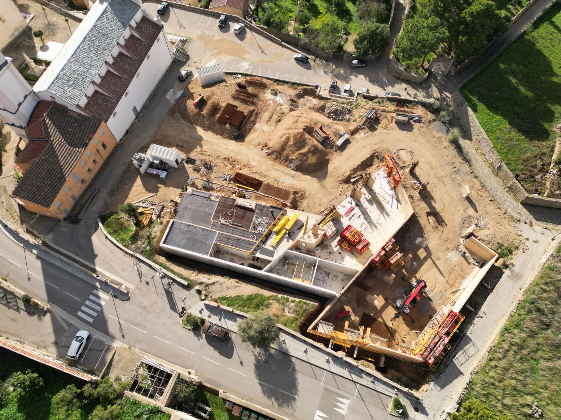 Installation électrique de l'espace culturel, patrimonial et paysager de Corbara.