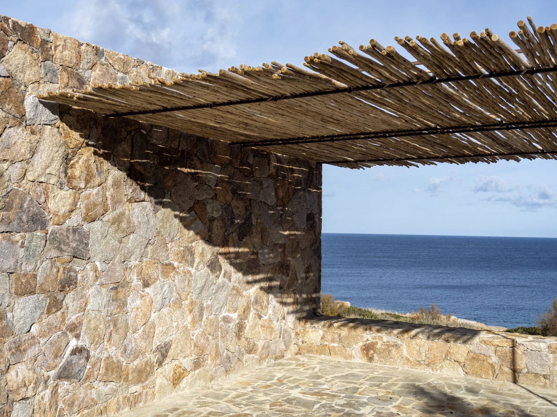 𝗠𝗮𝗶𝘀𝗼𝗻 𝗱’𝗮𝗿𝗰𝗵𝗶𝘁𝗲𝗰𝘁𝗲 𝗲𝗻 𝗕𝗮𝗹𝗮𝗴𝗻𝗲– Installation électrique sur mesure