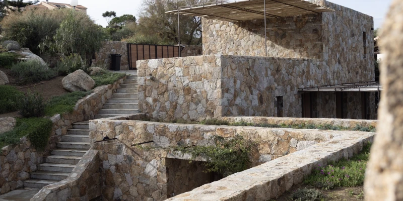 𝗠𝗮𝗶𝘀𝗼𝗻 𝗱’𝗮𝗿𝗰𝗵𝗶𝘁𝗲𝗰𝘁𝗲 𝗲𝗻 𝗕𝗮𝗹𝗮𝗴𝗻𝗲– Installation électrique sur mesure