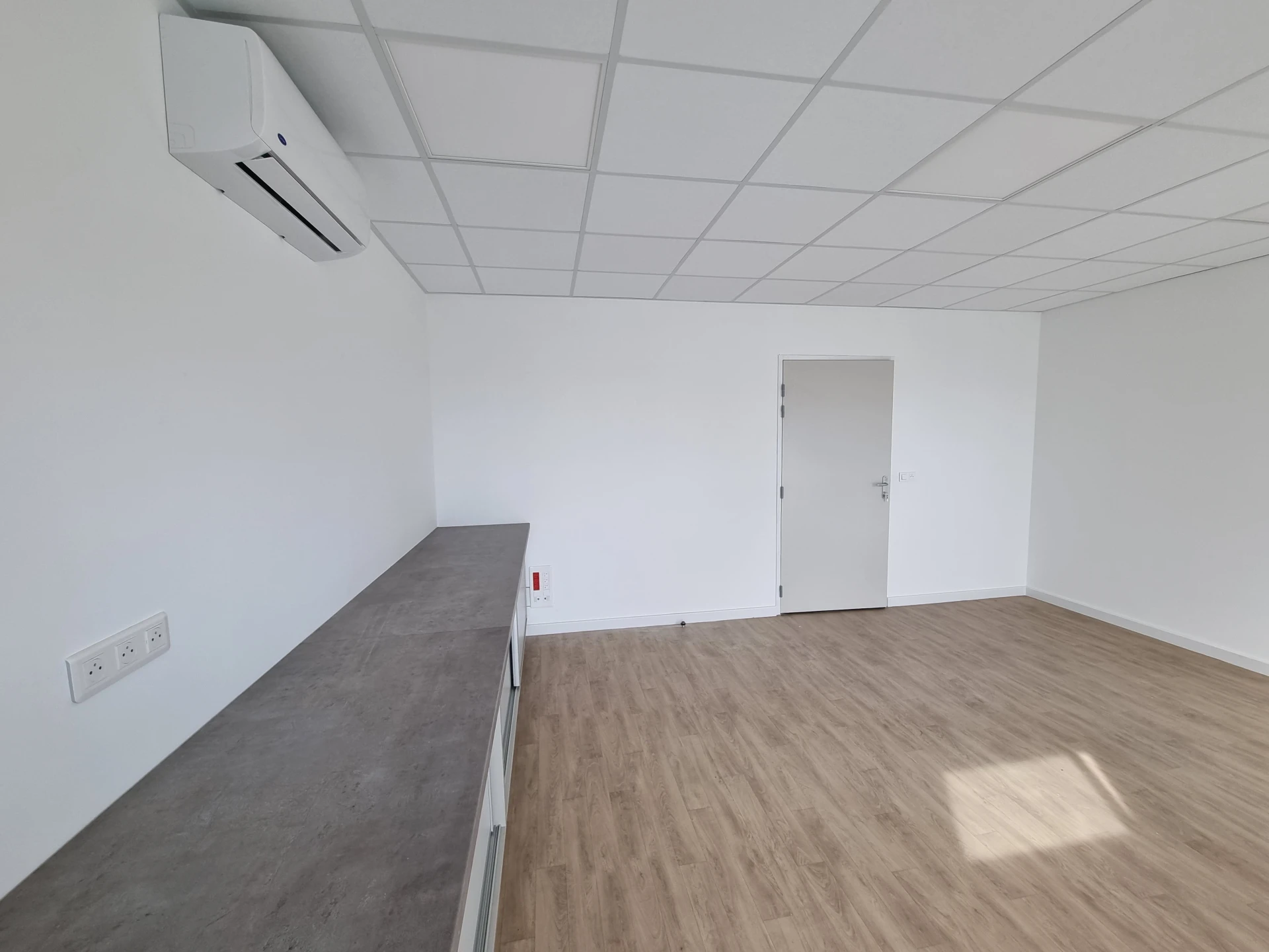 Cabinet médical à Calvi – Installation électrique complète - 2023