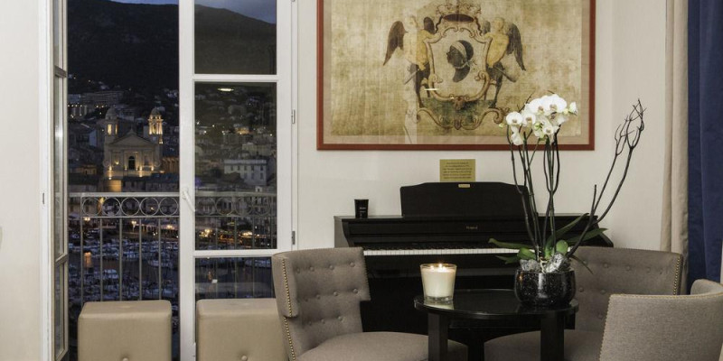 Installation électrique de l'hôtel des Gouverneurs **** à Bastia en domotique NIKO